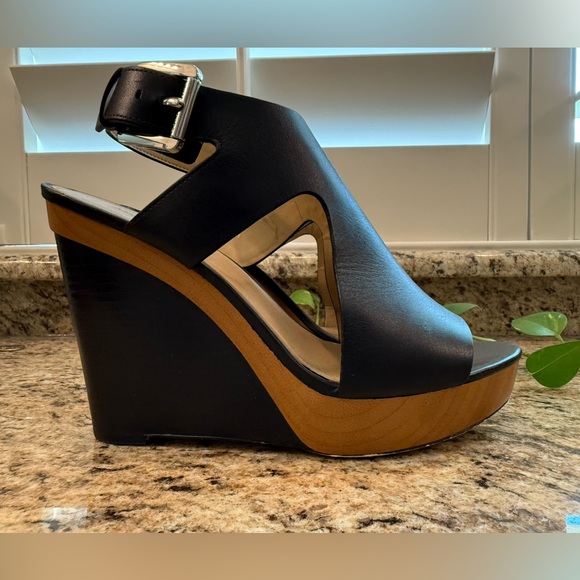 Michael Kors Josephine Black Leather Wedge Sandals – Size 10